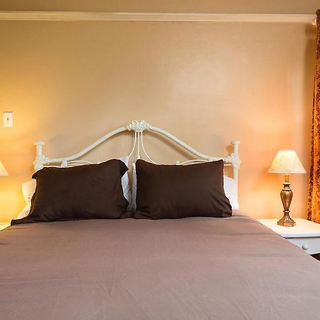Hollywood Hills Suites Los Angeles Eksteriør bilde