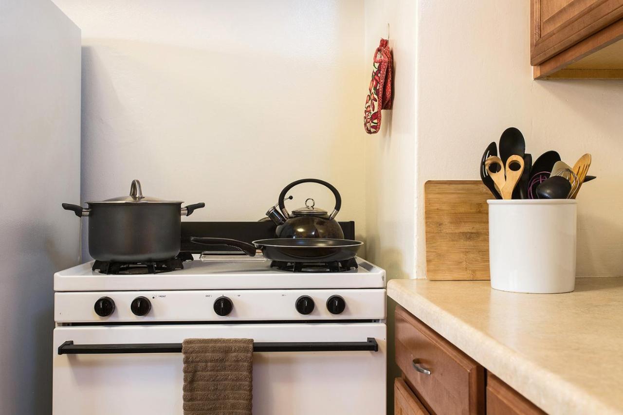 Hollywood Hills Suites Los Angeles Eksteriør bilde
