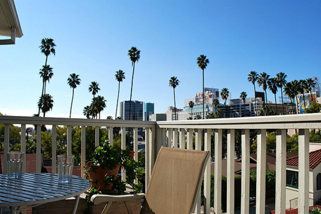 Hollywood Hills Suites Los Angeles Eksteriør bilde