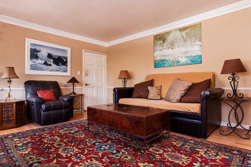 Hollywood Hills Suites Los Angeles Eksteriør bilde