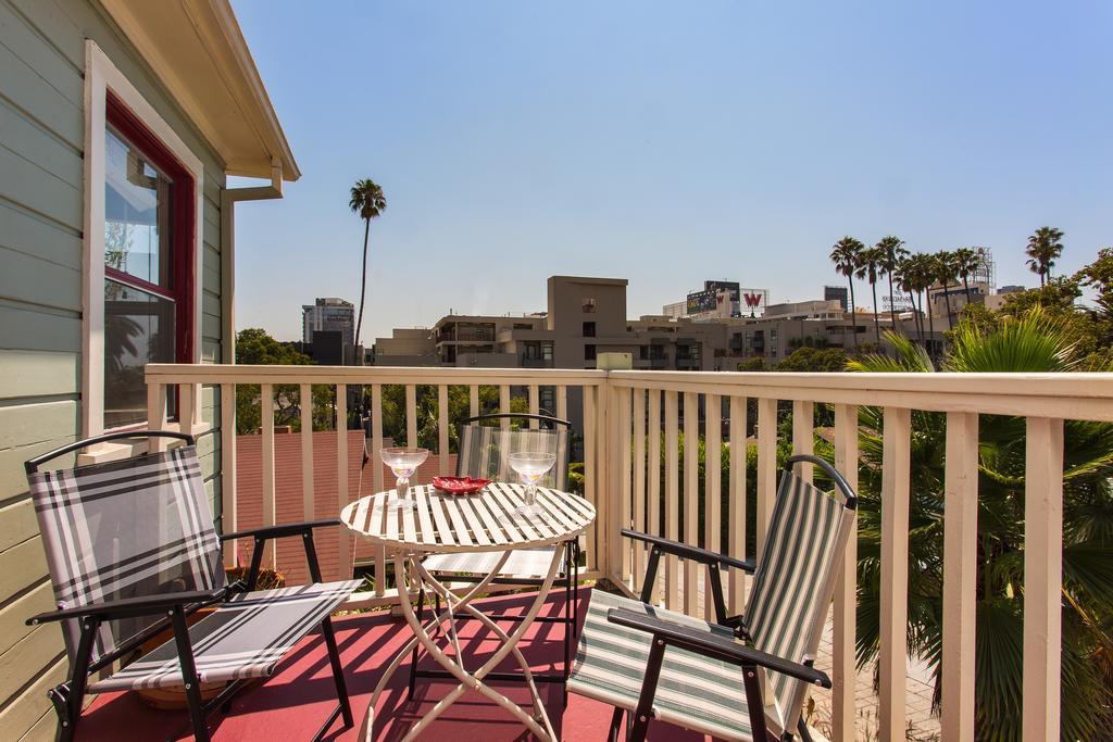 Hollywood Hills Suites Los Angeles Eksteriør bilde