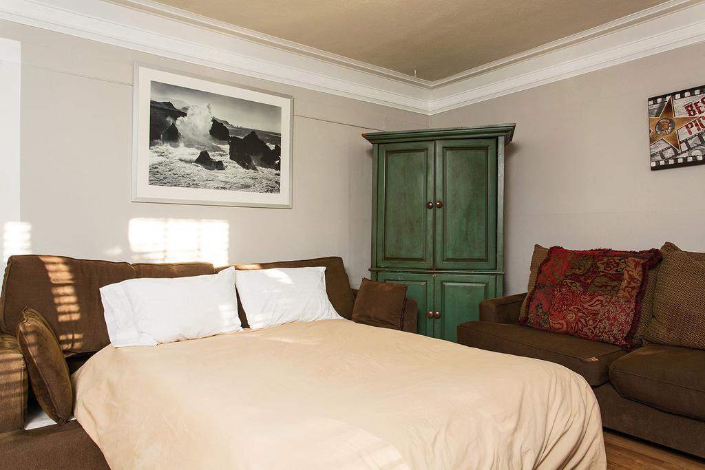 Hollywood Hills Suites Los Angeles Eksteriør bilde